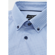 Load image into Gallery viewer, Collar Detail of Shirt 
