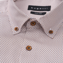 Load image into Gallery viewer, Collar Detail of Shirt 
