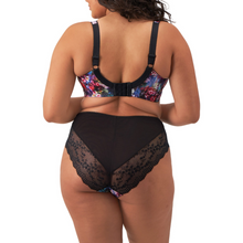 Load image into Gallery viewer, Rear view of lingerie set 
