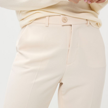 Load image into Gallery viewer, female model wearing esqualo chino trouseres in beige colour 
