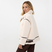 Load image into Gallery viewer, female model looking over the shoulder wearing esqualo teddy jacket 
