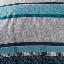 Load image into Gallery viewer, Upclose of the design on the Duvet
