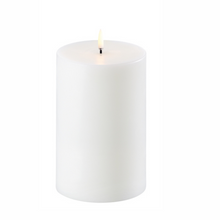 Load image into Gallery viewer, Uyuni LED Pillar Candle Smooth 10.1x15cm
