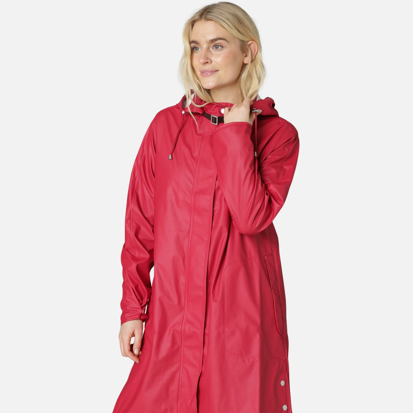 Ilse Jacobsen Raincoat | Deep Red – Geoghegans Of Navan