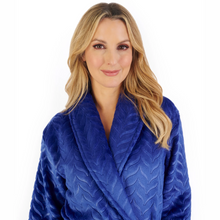 Load image into Gallery viewer, Slenderella Embossed Pattern Fleece Dressing Gown | Blue
