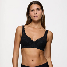 Load image into Gallery viewer, Triumph Amourette WHP Bra | Black
