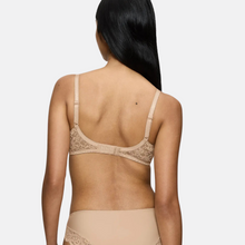 Load image into Gallery viewer, Triumph Amourette Wired Padded Bra | Natural
