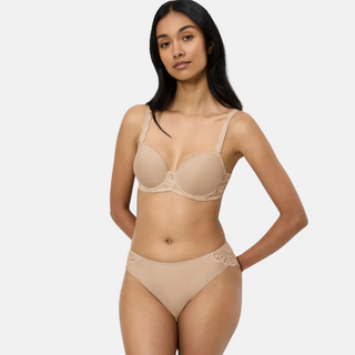 Triumph Amourette Wired Padded Bra | Natural