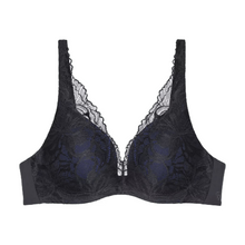 Load image into Gallery viewer, Triumph Body Make Up Illusion Lace WP | Black
