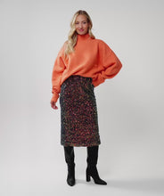 Load and play video in Gallery viewer, Esqualo Sequin Midi Skirt | Multi
